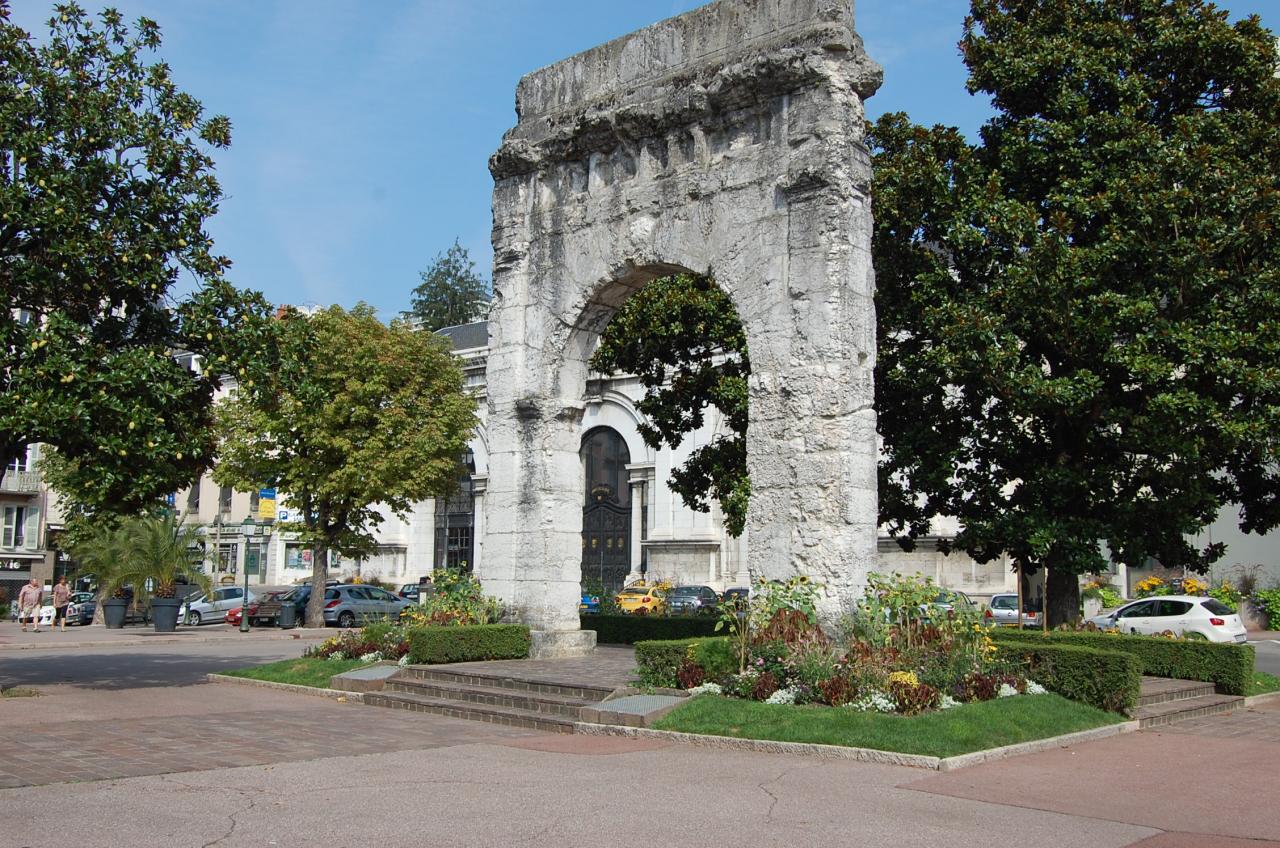 Arc de Campanus