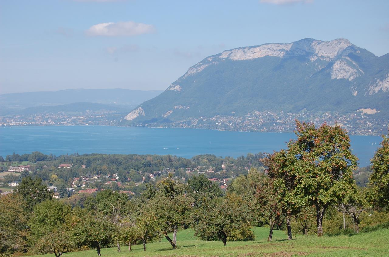 Le lac d'Annecy - vu des Bauges